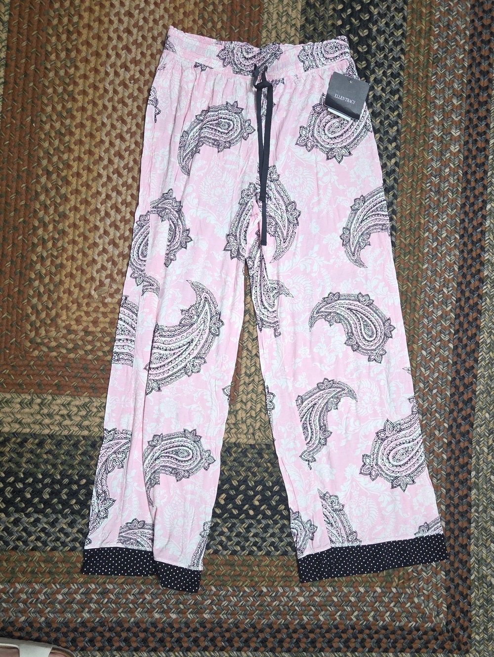 Ellen Tracy Pink Paisley Lounge Pants with Black Accents